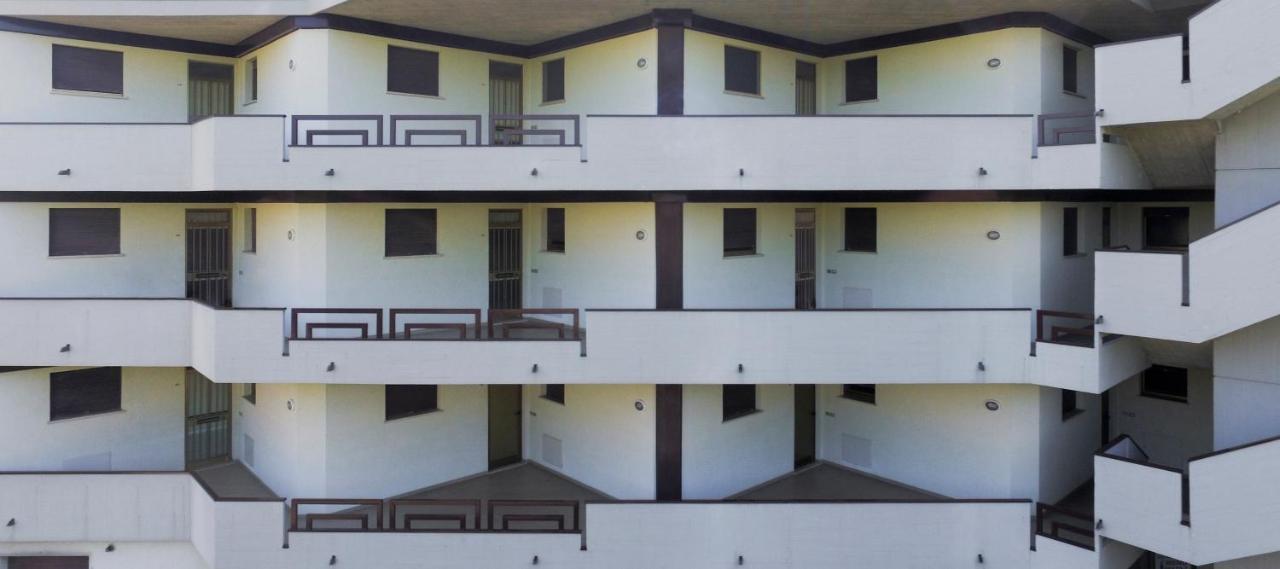 Il Gabbiano Residence เคียนเชียโนแตร์เม ภายนอก รูปภาพ